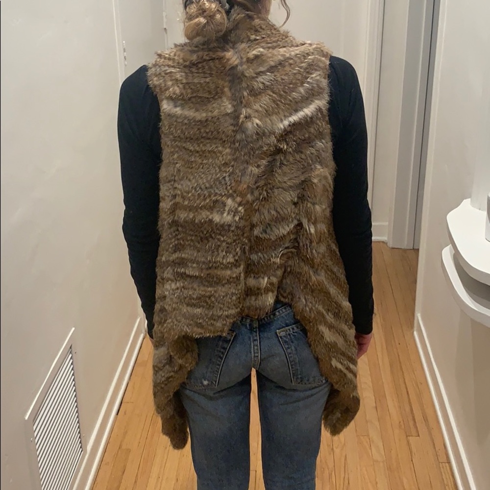 larok luxe Rabbit fur vest - Picture 4 of 9